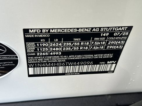 Certified 2026 Mercedes-Benz GLB 250 4MATIC image 28