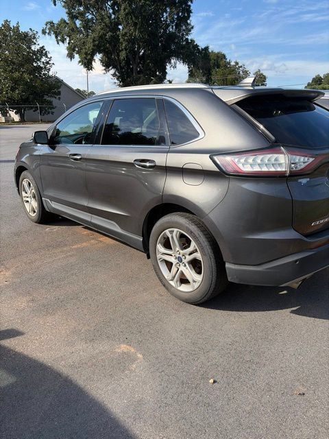 Used 2017 Ford Edge Titanium w/ Technology Package FWD image 3