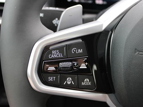 New 2025 BMW 330i xDrive Sedan w/ M Sport Package image 30