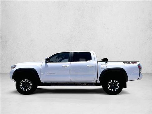 Used 2021 Toyota Tacoma TRD Off-Road w/ Technology Package AWD/4WD image 6