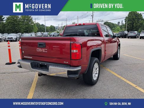 Used 2018 GMC Sierra 1500 SLE w/ SLE Value Package AWD/4WD image 3