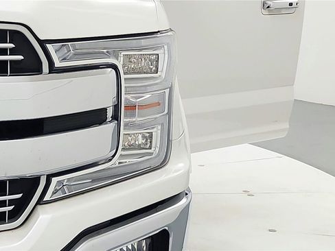 Used 2018 Ford F150 Lariat w/ Equipment Group 502A Luxury image 21