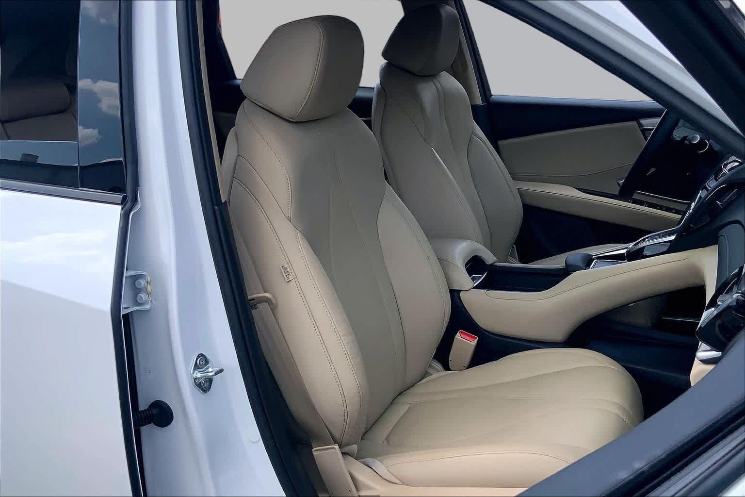 Used 2024 Acura RDX SH-AWD image 9