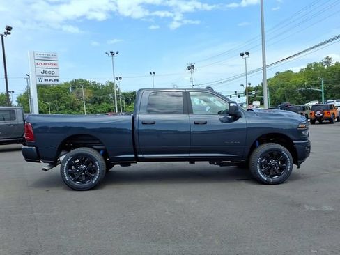 New 2026 RAM 2500 Big Horn AWD/4WD image 2