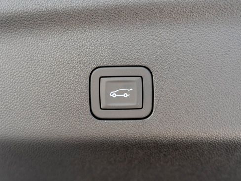 New 2026 GMC Yukon XL Elevation w/ Elevation Premium Package image 35