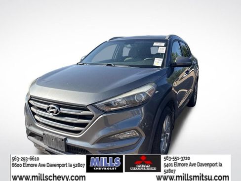 Used 2016 Hyundai Tucson SE w/ Option Group 02 FWD image 1