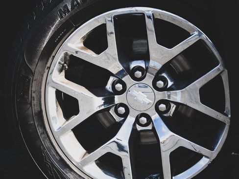 Used 2019 Chevrolet Tahoe Premier image 33