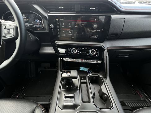 Used 2024 GMC Sierra 1500 AT4 w/ Technology Package image 16