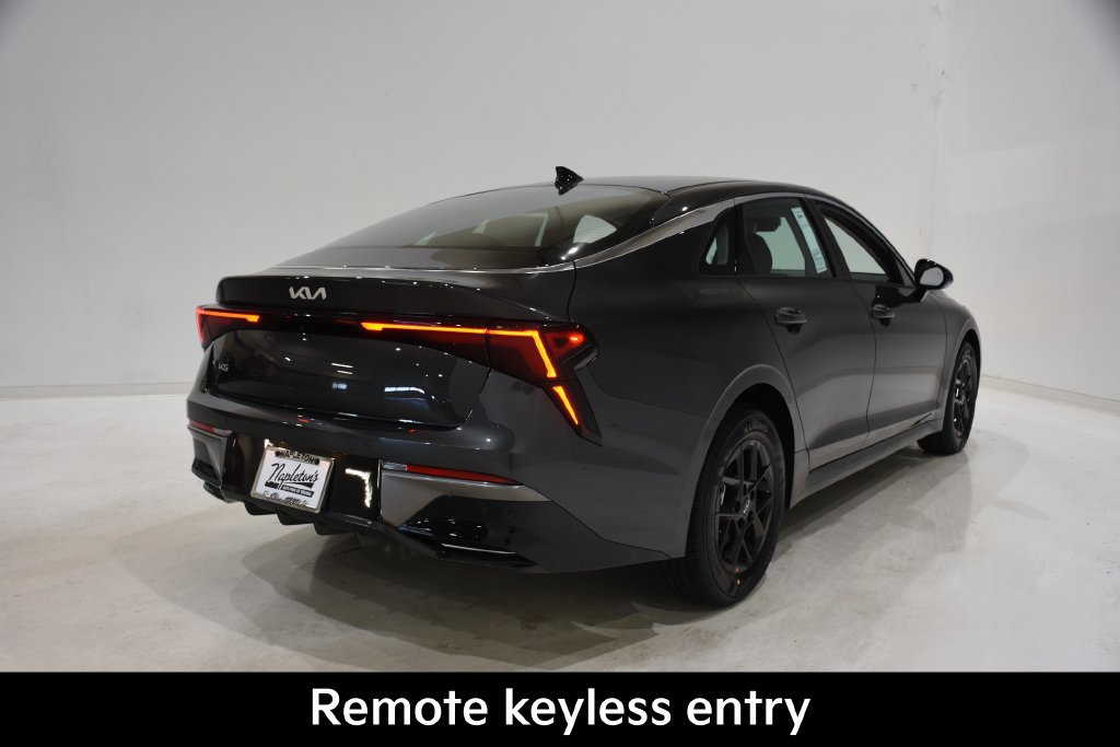 New 2026 Kia K5 LXS FWD image 4
