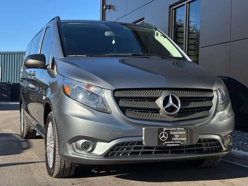 Used 2021 Mercedes-Benz Metris Passenger image 10