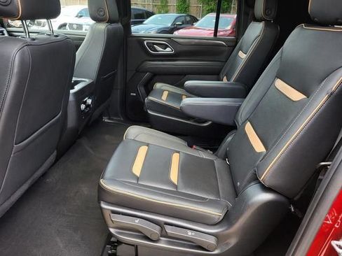 Used 2022 GMC Yukon XL AT4 AWD/4WD image 15