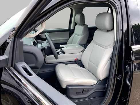 Used 2026 Ford Expedition Max Active AWD/4WD image 8