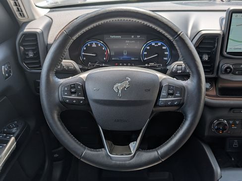 Used 2023 Ford Bronco Sport Outer Banks w/ Tech Package AWD/4WD image 19