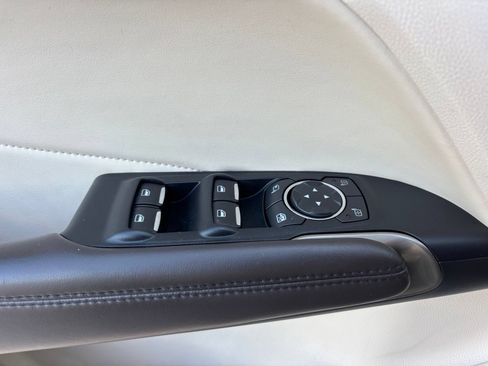 Used 2016 Lincoln MKC Select w/ Select Plus Package FWD image 13