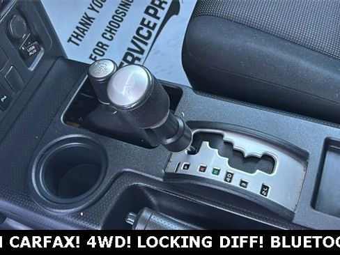 Used 2011 Toyota FJ Cruiser 4WD image 20