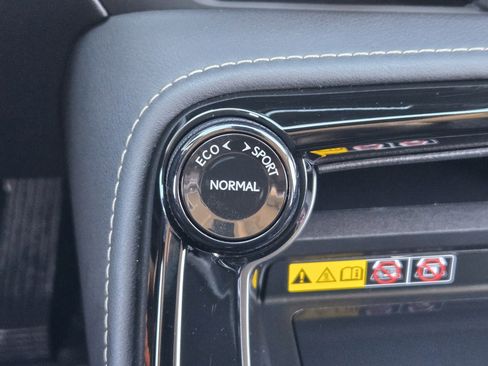 Used 2025 Lexus NX 250 image 26