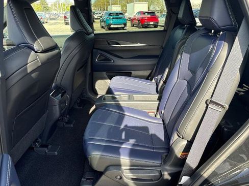 Certified 2026 INFINITI QX60 Sport w/ Dark Cargo Package AWD/4WD image 25