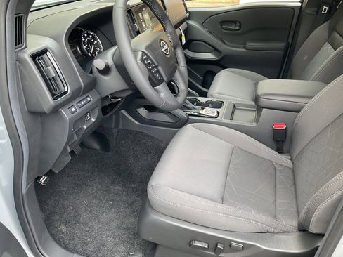 Used 2026 Nissan Frontier SV w/ SV Convenience Package image 23