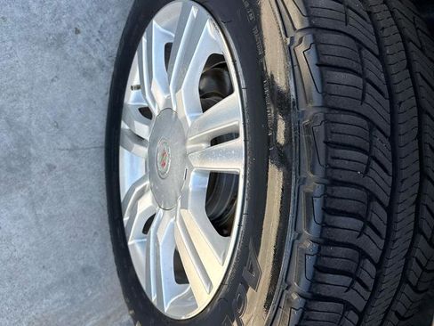 Used 2015 Cadillac SRX Luxury image 18