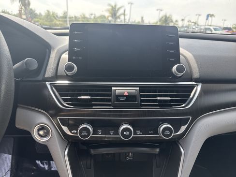 Certified 2020 Honda Accord EX image 25