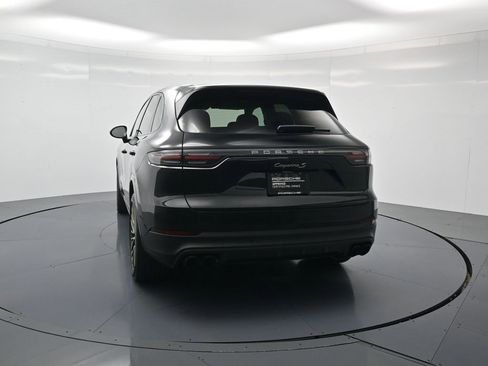 Used 2023 Porsche Cayenne S Platinum image 29