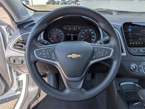 Used 2023 Chevrolet Malibu LT image 17
