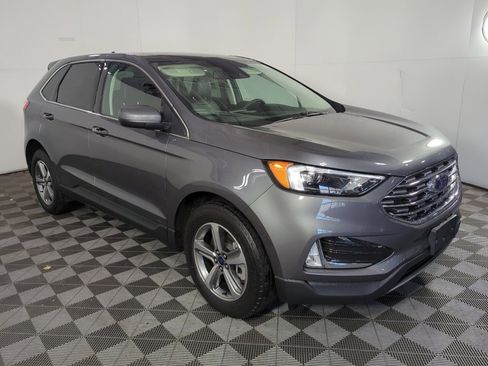 Used 2022 Ford Edge SEL w/ Convenience Package image 2