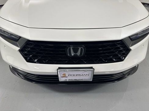 Certified 2023 Honda Accord Touring image 28
