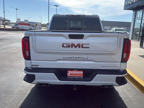 Used 2025 GMC Sierra 1500 Denali w/ Denali Reserve Package AWD/4WD image 3
