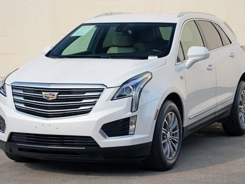 Used 2017 Cadillac XT5 FWD image 41