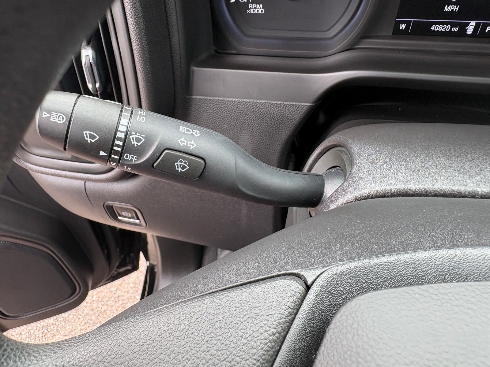 Used 2023 Chevrolet Silverado 1500 Custom RWD image 23