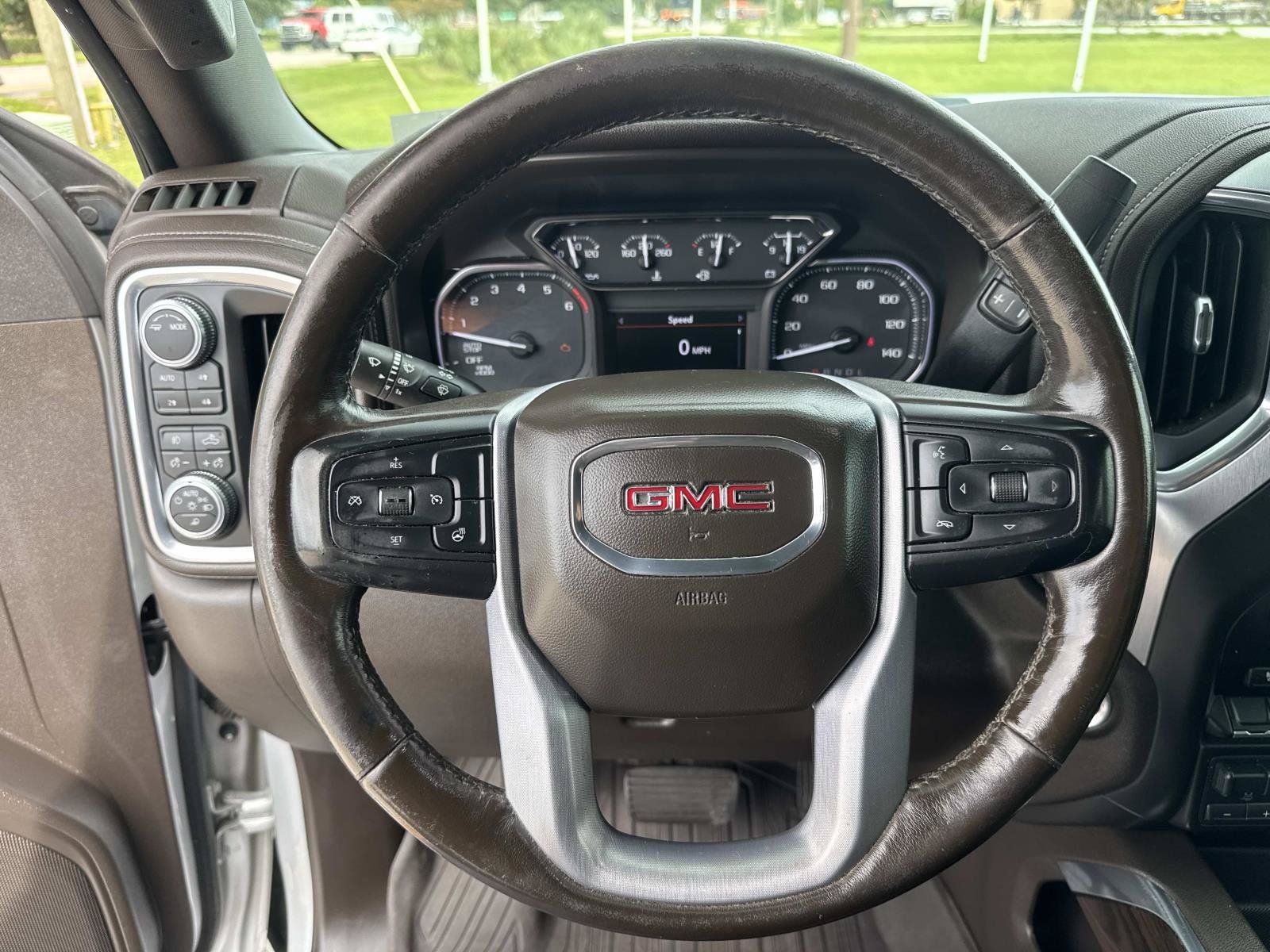 Used 2021 GMC Sierra 1500 SLT w/ SLT Premium Package AWD/4WD image 34