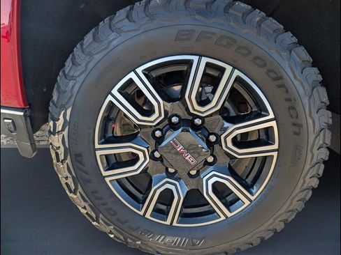 Used 2022 GMC Sierra 3500 AT4 w/ AT4 Preferred Package image 21