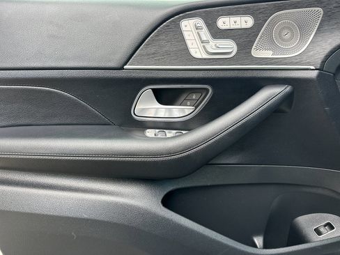 Used 2025 Mercedes-Benz GLE 350 4MATIC image 11