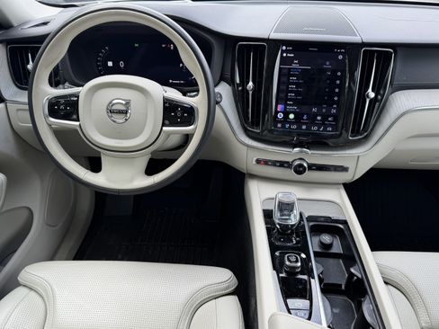 Used 2023 Volvo XC60 B5 Ultimate w/ Climate Package AWD/4WD image 8