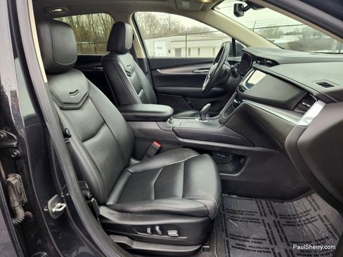 Used 2019 Cadillac XT5 Luxury image 28