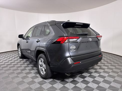 Used 2019 Toyota RAV4 XLE image 15