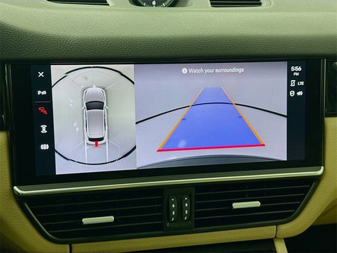Used 2023 Porsche Cayenne S image 20