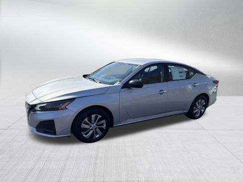 New 2025 Nissan Altima 2.5 S image 7