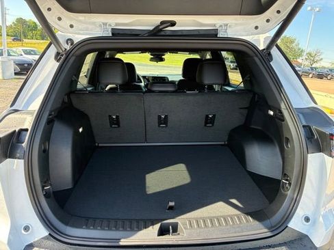 New 2026 Chevrolet Equinox LT FWD image 18