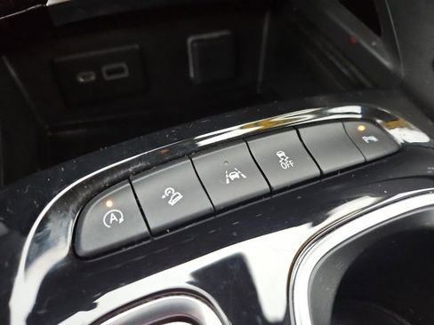 Certified 2023 Buick Envision Preferred image 43