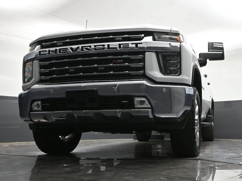 Used 2022 Chevrolet Silverado 2500 LTZ w/ LTZ Plus Package AWD/4WD image 30