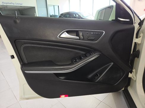 Used 2015 Mercedes-Benz GLA 250 4MATIC image 13