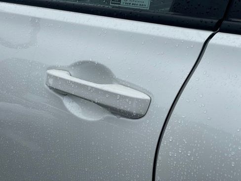 Used 2023 Honda HR-V LX image 29