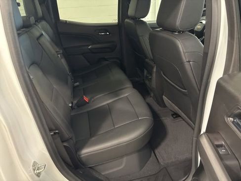 Used 2024 Chevrolet Colorado LT w/ LT Convenience Package III RWD image 34