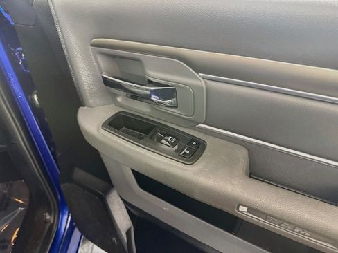Used 2019 RAM 1500 Big Horn RWD image 30