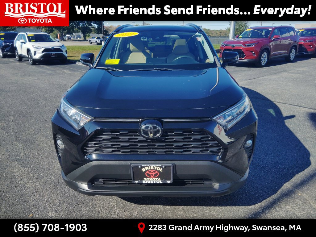 Used 2021 Toyota RAV4 XLE w/ Convenience Package AWD/4WD image 2