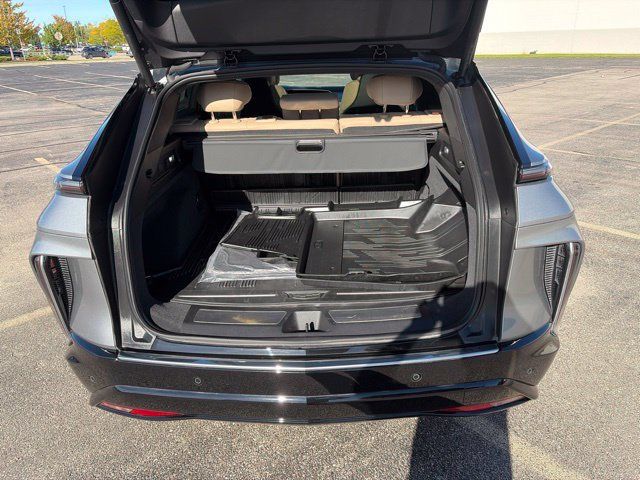 Used 2026 Cadillac Lyriq Signature Luxury w/ Nappa Leather Package AWD/4WD image 16