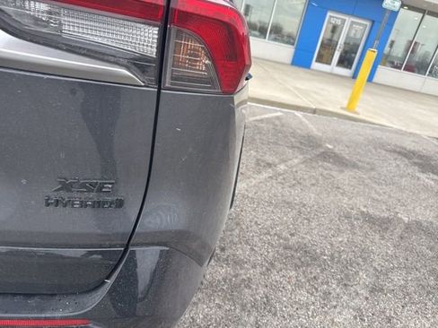 Used 2022 Toyota RAV4 XSE image 7