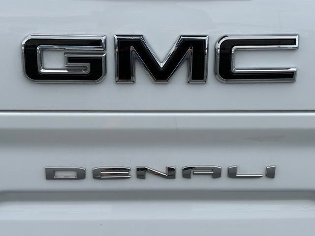 Used 2024 GMC Sierra 1500 Denali w/ Denali Reserve Package AWD/4WD image 6